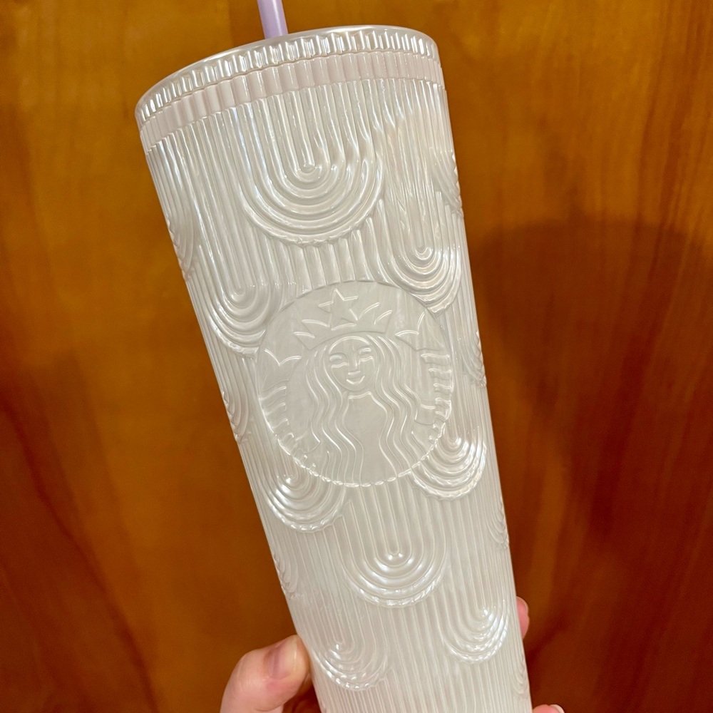 NWT Starbucks pearl white mermaid scales venti tumbler cold cup